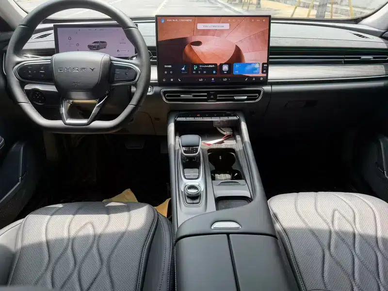Chery Arrizo 8 PRO 2025 1.6T DCT Luxury+ — миниатюра 12