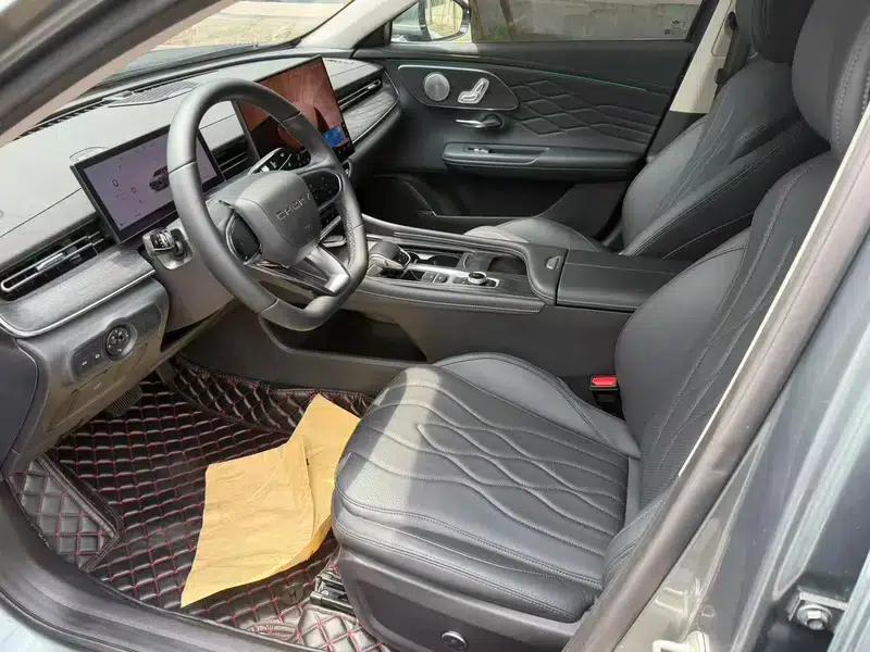 Chery Arrizo 8 PRO 2025 1.6T DCT Luxury+ — миниатюра 14