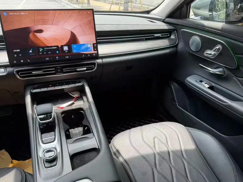 Chery Arrizo 8 PRO 2025 1.6T DCT Luxury+ — миниатюра 10