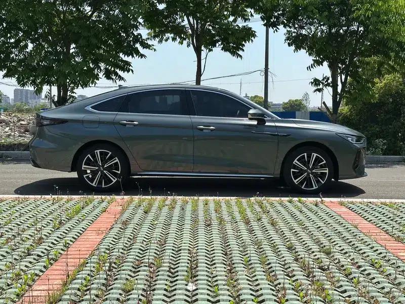 Chery Arrizo 8 PRO 2025 1.6T DCT Luxury+ — миниатюра 4
