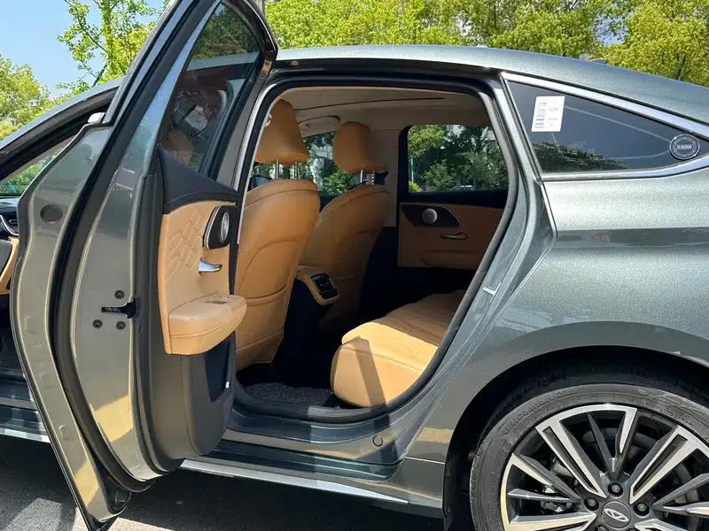 Chery Arrizo 8 PRO 2025 1.6T DCT Luxury+ — миниатюра 8