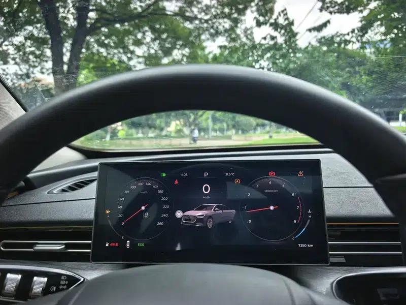 Chery Arrizo 8 PRO 2025 1.6T DCT Luxury Edition — миниатюра 12
