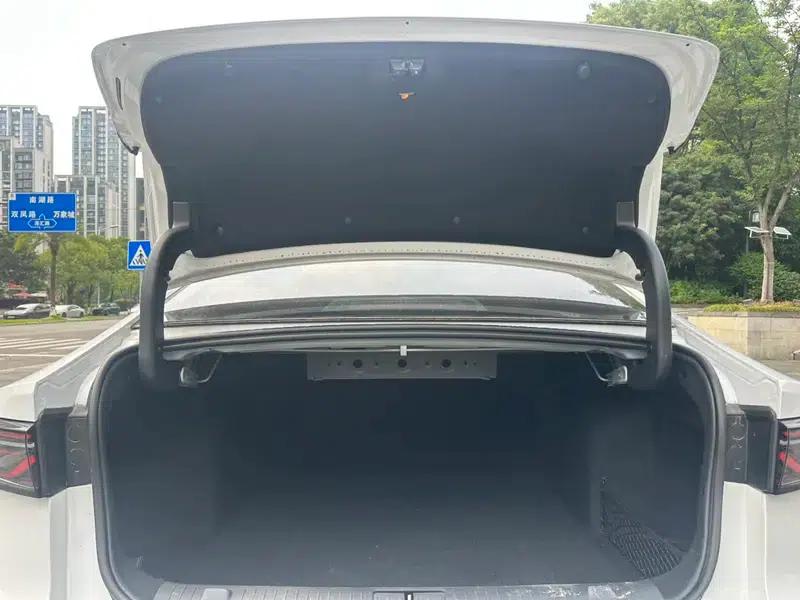 Chery Arrizo 8 PRO 2025 1.6T DCT Standard Edition — миниатюра 17