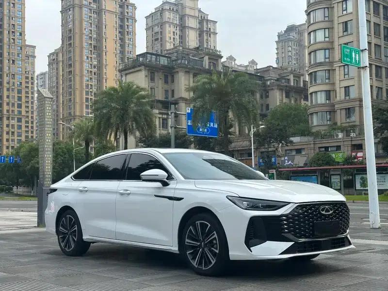 Chery Arrizo 8 PRO 2025 1.6T DCT Standard Edition — миниатюра 3
