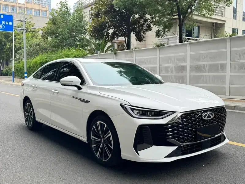 Chery Arrizo 8 PRO 2025 1.6T DCT Comfort Model — миниатюра 3