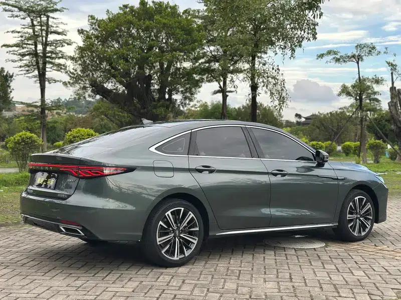 Chery Arrizo 8 PRO 2025 1.6T DCT Luxury Edition — миниатюра 6