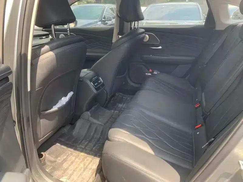 Chery Arrizo 8 PRO 2025 1.6T DCT Luxury Edition — миниатюра 9
