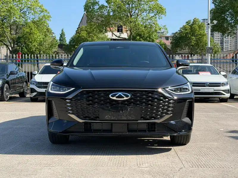 Chery Arrizo 8 PRO 2025 1.6T DCT Luxury Edition — миниатюра 2