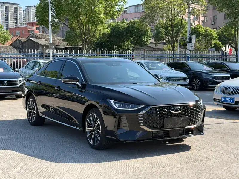 Chery Arrizo 8 PRO 2025 1.6T DCT Luxury Edition — миниатюра 3