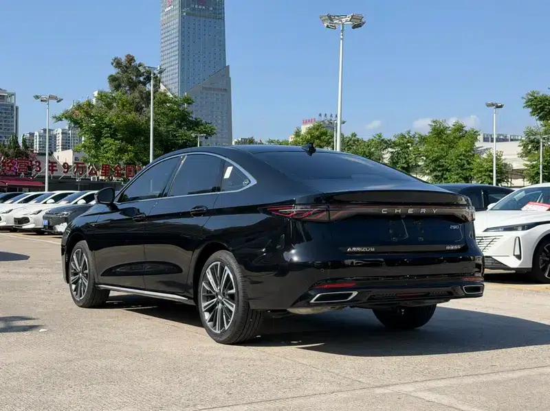 Chery Arrizo 8 PRO 2025 1.6T DCT Luxury Edition — миниатюра 4