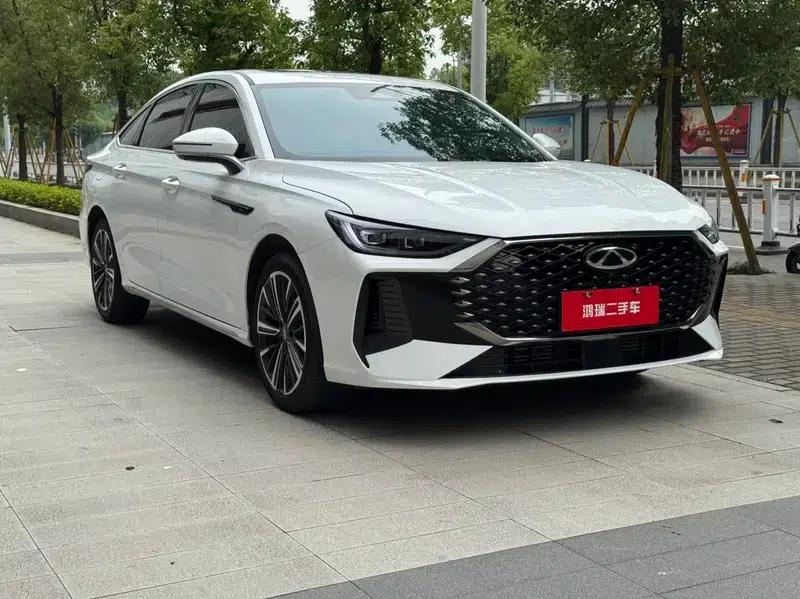 Chery Arrizo 8 PRO 2025 1.6T DCT Luxury Edition — миниатюра 3