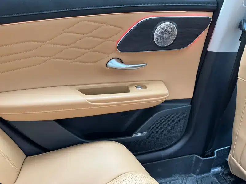 Chery Arrizo 8 PRO 2025 1.6T DCT Luxury Edition — миниатюра 9