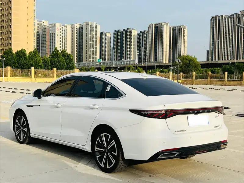 Chery Arrizo 8 PRO 2025 1.6T DCT Luxury Edition — миниатюра 4