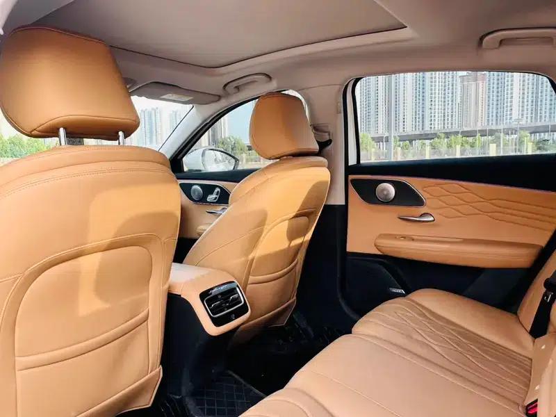 Chery Arrizo 8 PRO 2025 1.6T DCT Luxury Edition — миниатюра 9