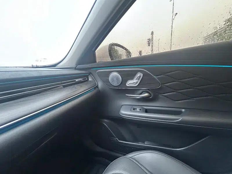 Chery Arrizo 8 PRO 2025 1.6T DCT Luxury Edition — миниатюра 11