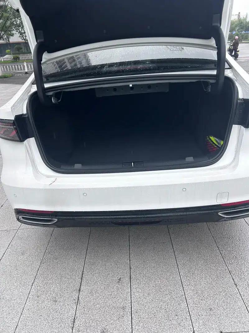 Chery Arrizo 8 PRO 2025 1.6T DCT Luxury Edition — миниатюра 20