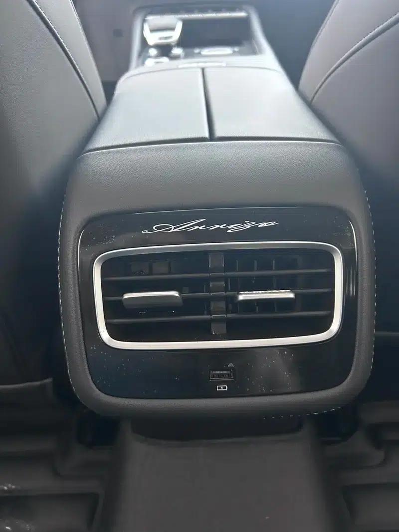 Chery Arrizo 8 PRO 2025 1.6T DCT Luxury Edition — миниатюра 10