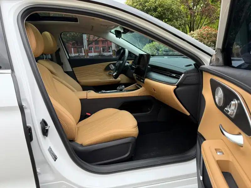 Chery Arrizo 8 PRO 2025 1.6T DCT Luxury Edition — миниатюра 18