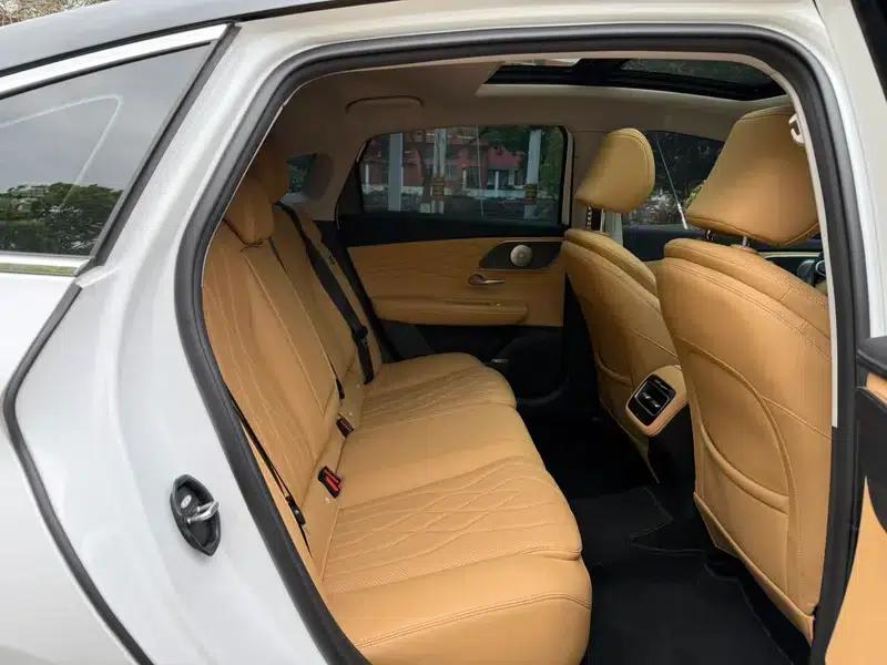 Chery Arrizo 8 PRO 2025 1.6T DCT Luxury Edition — миниатюра 19