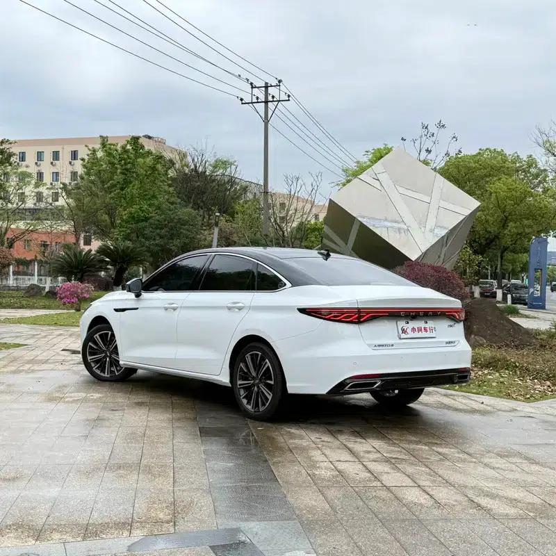 Chery Arrizo 8 PRO 2025 1.6T DCT Luxury Edition — миниатюра 4