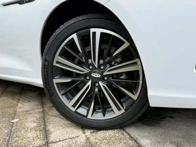 Chery Arrizo 8 PRO 2025 1.6T DCT Luxury Edition — миниатюра 7