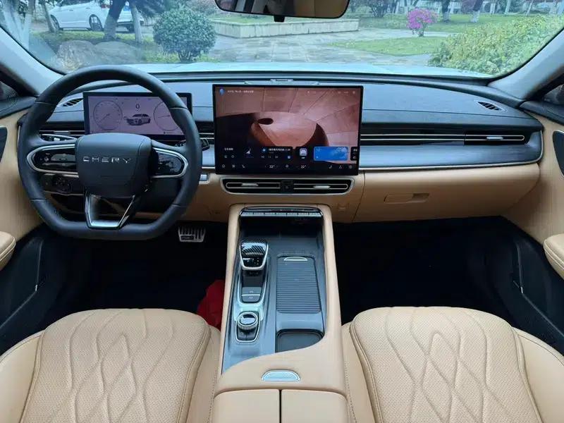 Chery Arrizo 8 PRO 2025 1.6T DCT Luxury Edition — миниатюра 9