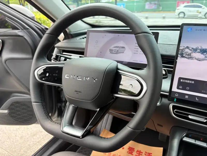 Chery Arrizo 8 PRO 2025 1.6T DCT Luxury Edition — миниатюра 17