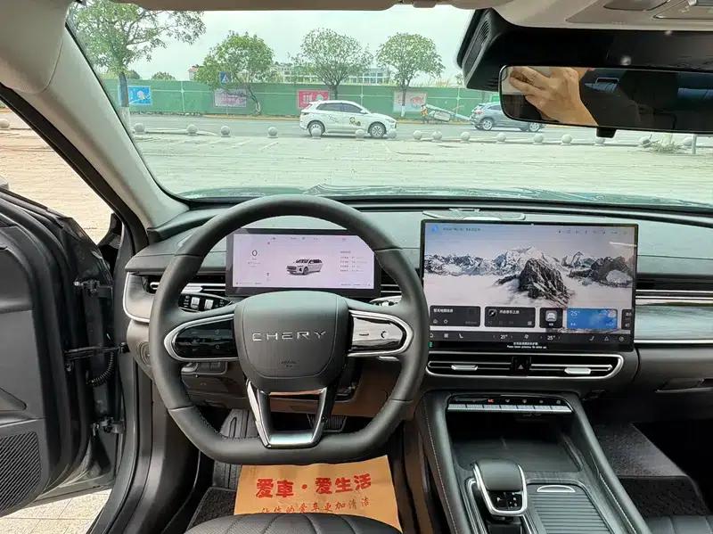 Chery Arrizo 8 PRO 2025 1.6T DCT Luxury Edition — миниатюра 20