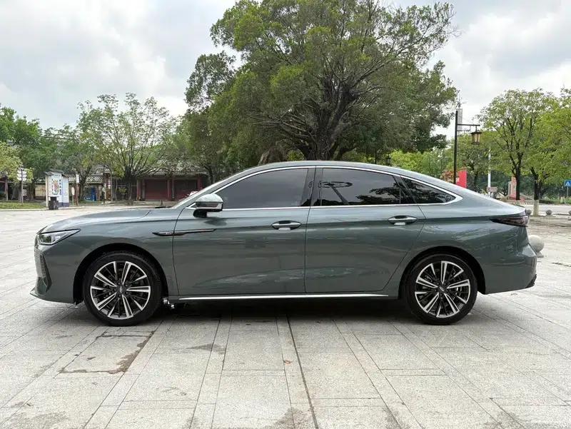 Chery Arrizo 8 PRO 2025 1.6T DCT Luxury Edition — миниатюра 4