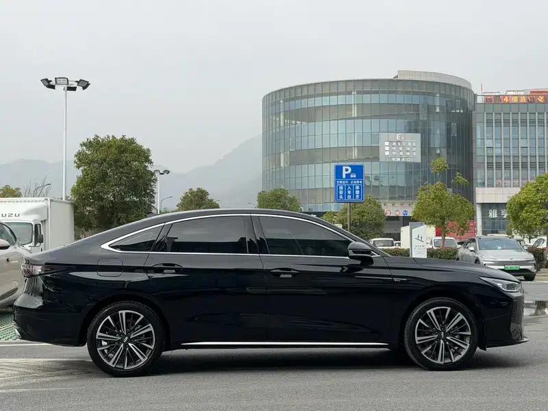 Chery Arrizo 8 PRO 2025 1.6T DCT Comfort Model — миниатюра 6