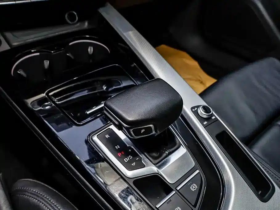 2024 Audi A5 Sportback 40 TFSI (Imported) - Fashionable and Dynamic Model — миниатюра 17