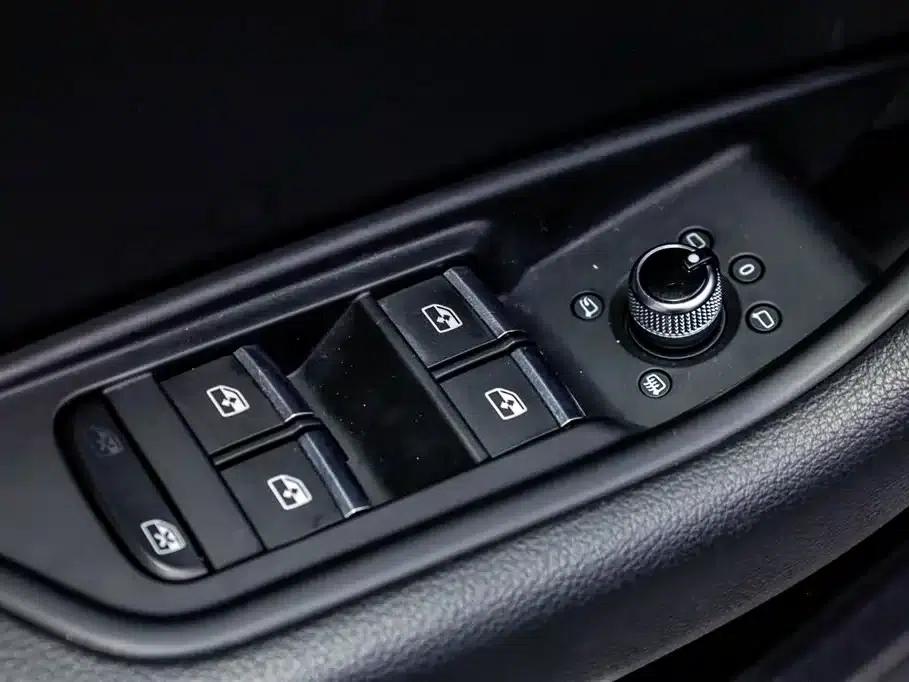 Audi A5 (Imported) 2024 Sportback 40 TFSI Fashion Dynamic Edition — миниатюра 12