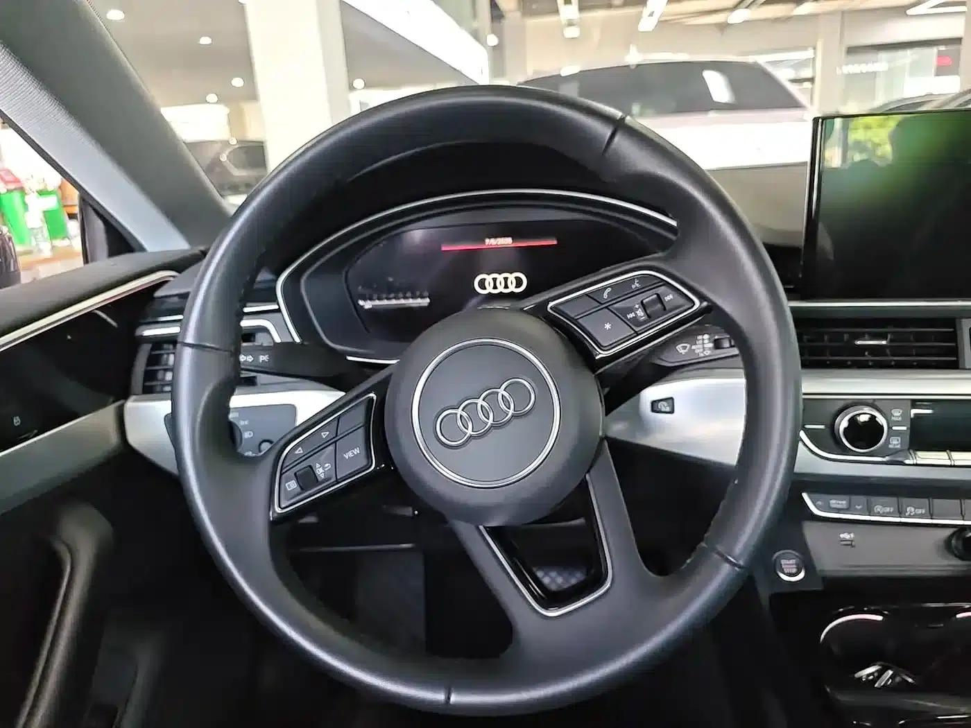 2023 Audi A5 Sportback 40 TFSI quattro Luxury Dynamic (Imported) — миниатюра 10