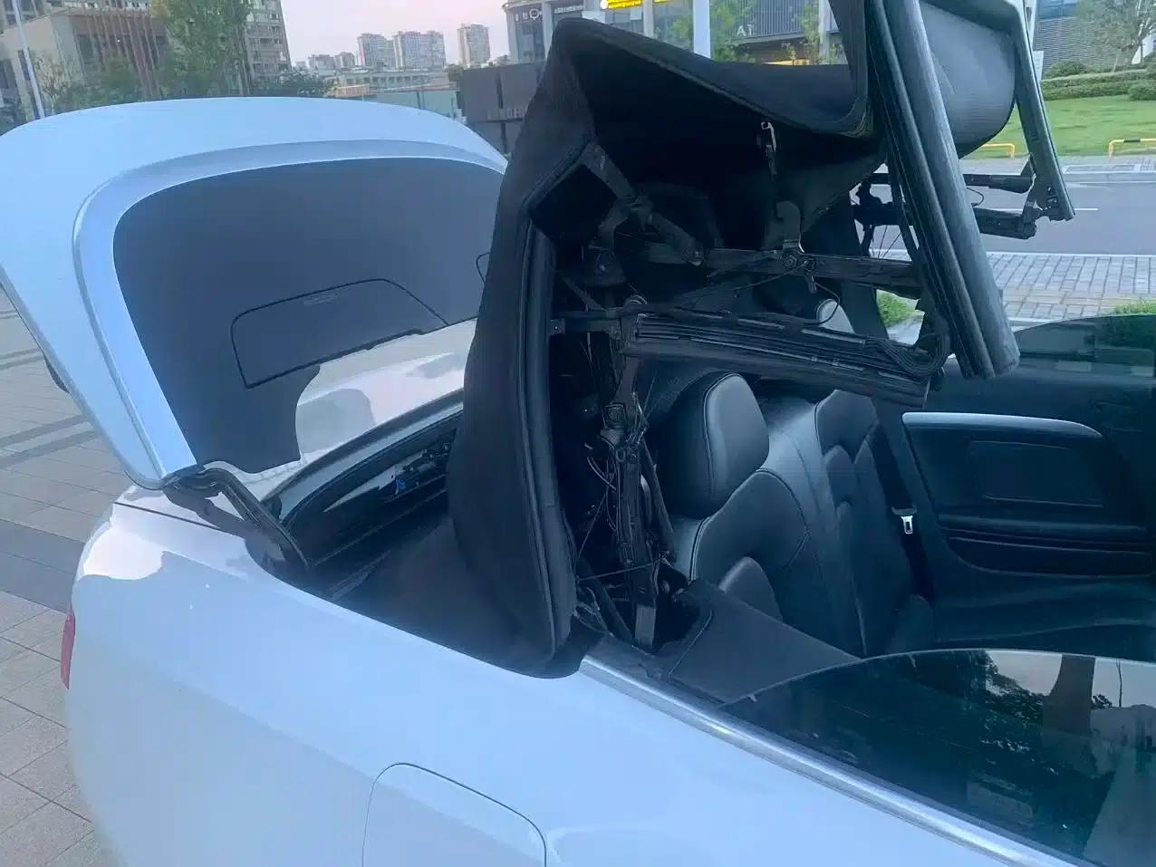 2010 Audi A5 Imported Model 2.0TFSI Cabriolet — миниатюра 17