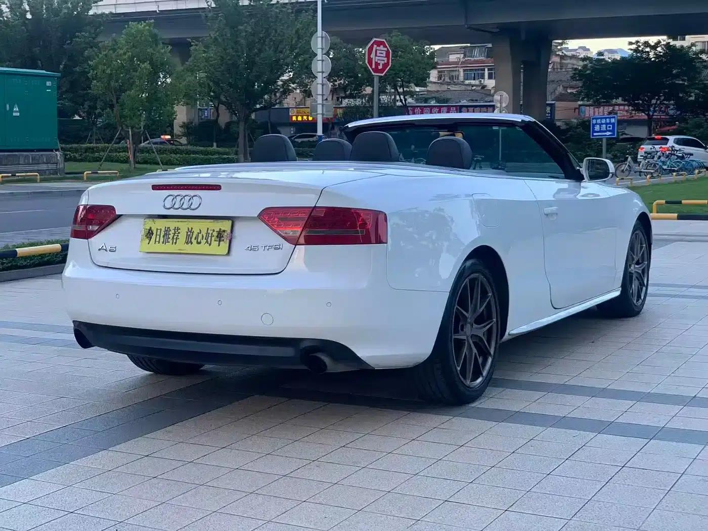 2010 Audi A5 Imported Model 2.0TFSI Cabriolet — миниатюра 24