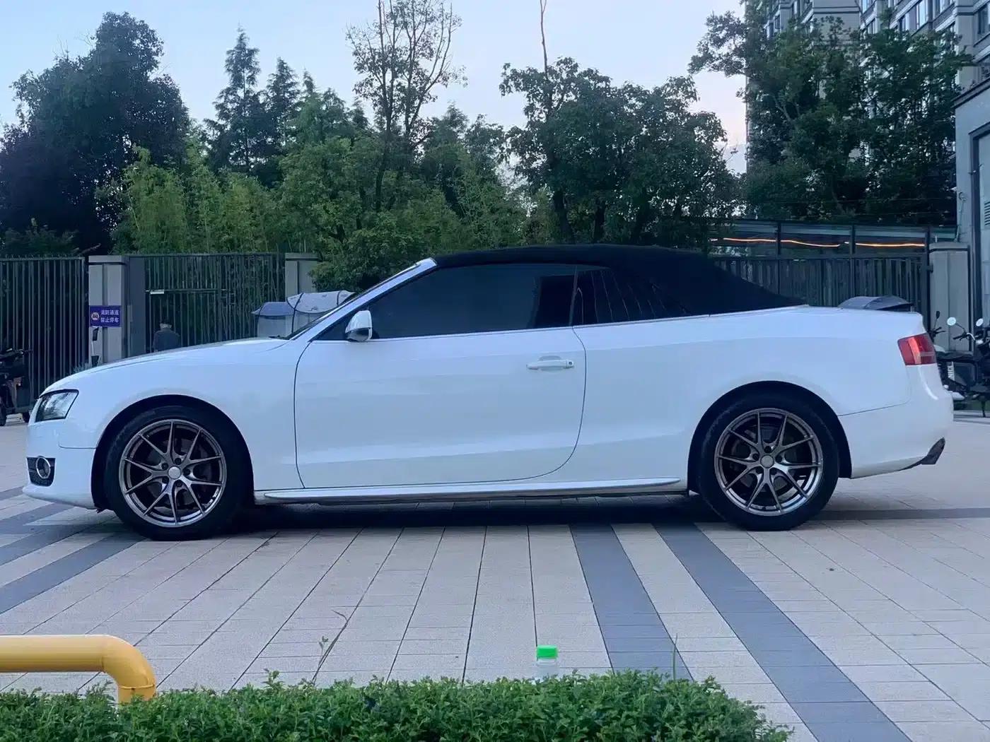2010 Audi A5 Imported Model 2.0TFSI Cabriolet — миниатюра 4