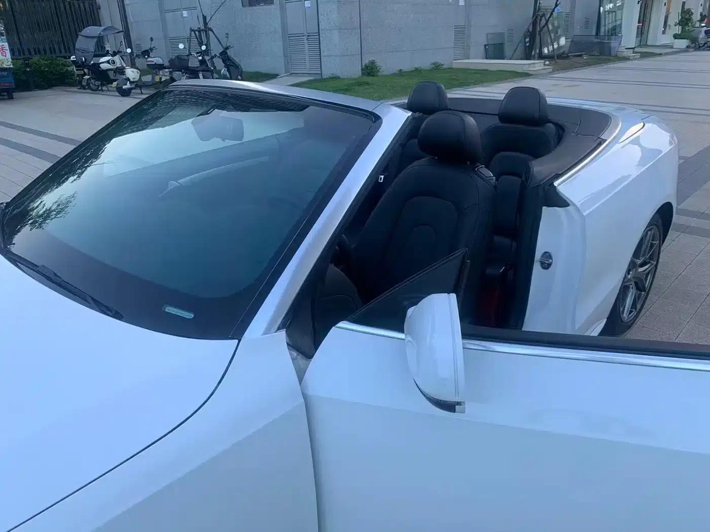 2010 Audi A5 Imported Model 2.0TFSI Cabriolet — миниатюра 32