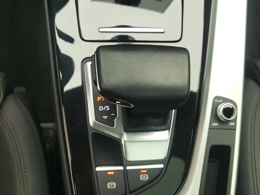 2022 Audi A5 Sportback 40 TFSI (Imported) - Fashionable and Dynamic Model — миниатюра 13