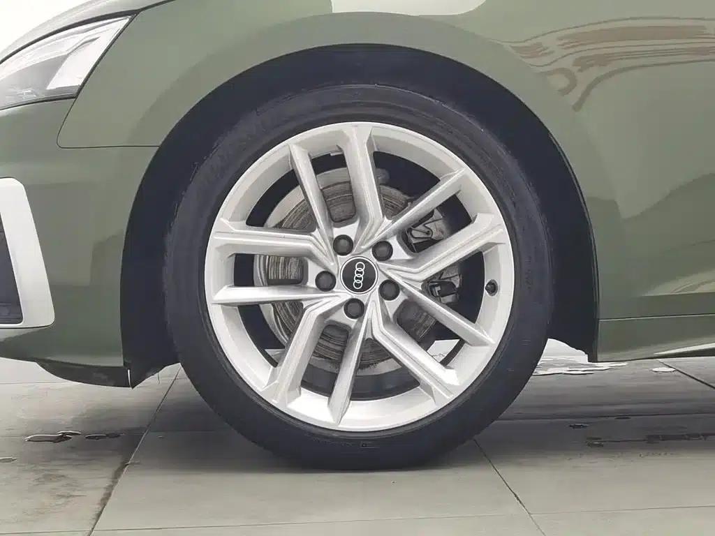 2022 Audi A5 Sportback 40 TFSI (Imported) - Fashionable and Dynamic Model — миниатюра 17