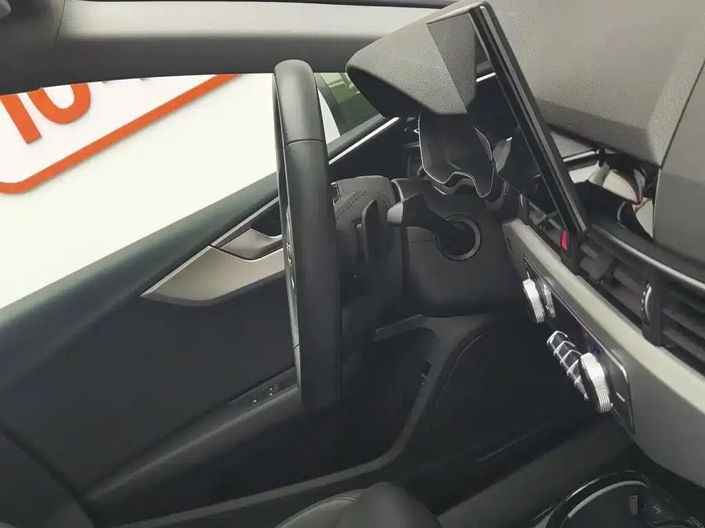 2022 Audi A5 Sportback 40 TFSI (Imported) - Fashionable and Dynamic Model — миниатюра 22