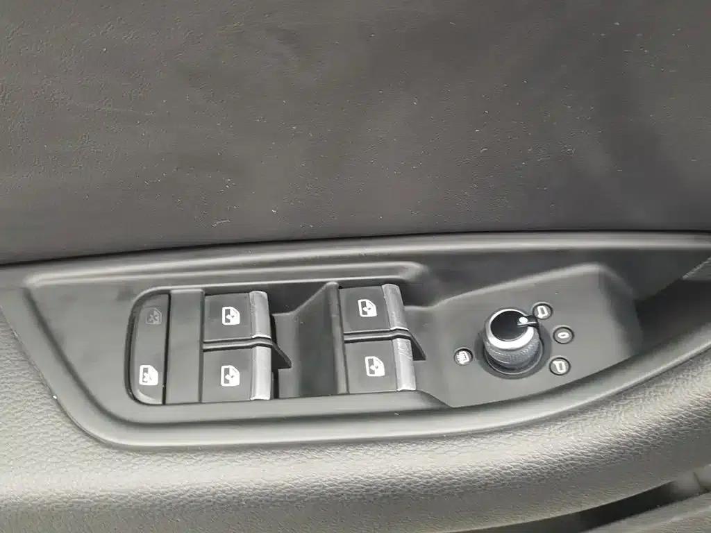2022 Audi A5 Sportback 40 TFSI (Imported) - Fashionable and Dynamic Model — миниатюра 9