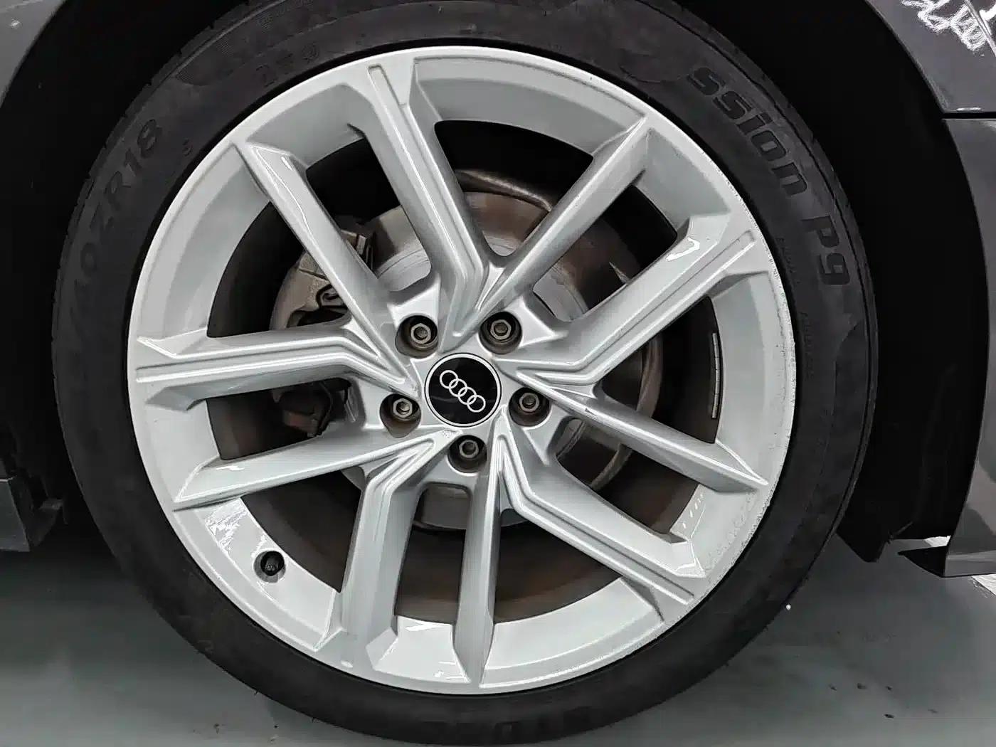 2023 Audi A5 Sportback 40 TFSI (Imported) - Fashionable and Dynamic Model — миниатюра 4