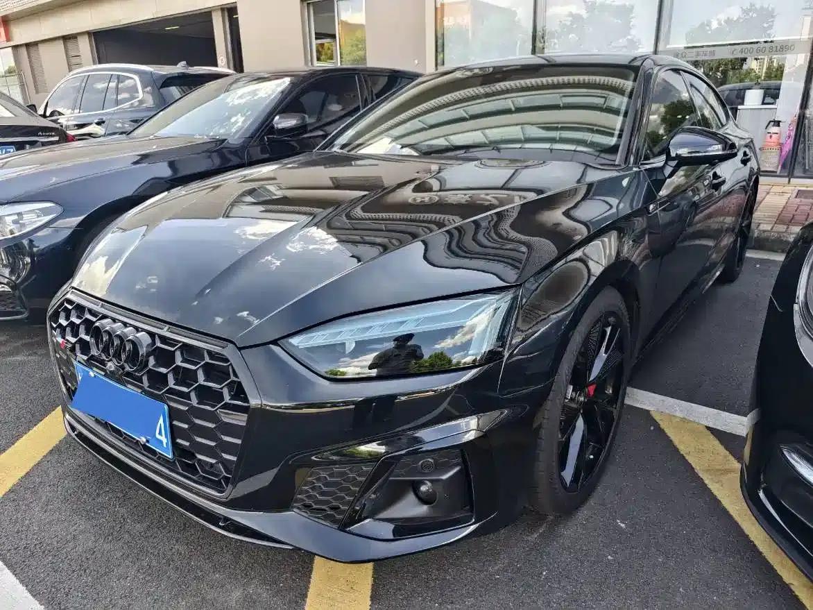 2021 Audi A5 Sportback 40 TFSI (Imported) - Fashionable and Elegant Model — миниатюра 1