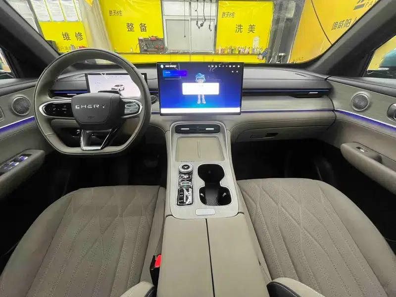 Chery Tiggo 8 PLUS C-DM 2025 1.5T Premium Edition — миниатюра 12