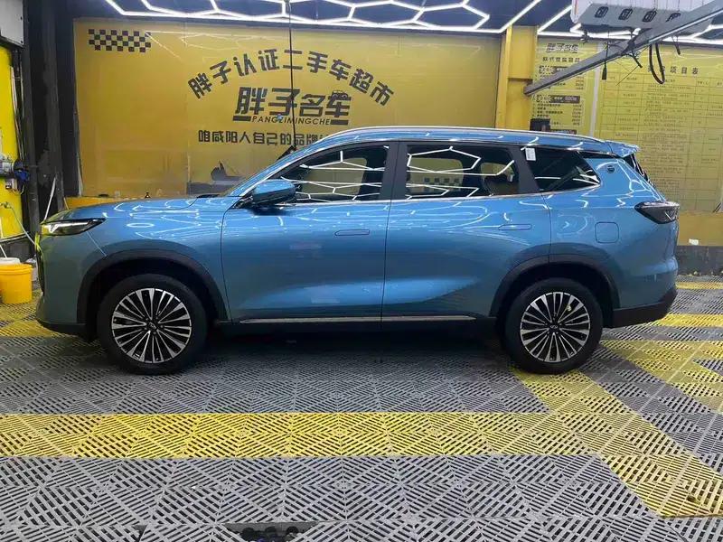 Chery Tiggo 8 PLUS C-DM 2025 1.5T Premium Edition — миниатюра 4
