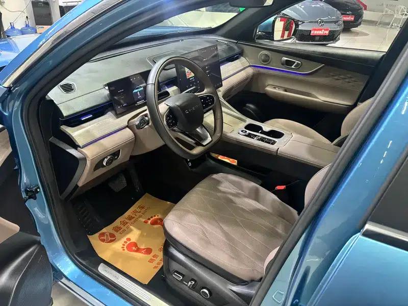 Chery Tiggo 8 PLUS C-DM 2025 1.5T Premium Edition — миниатюра 12