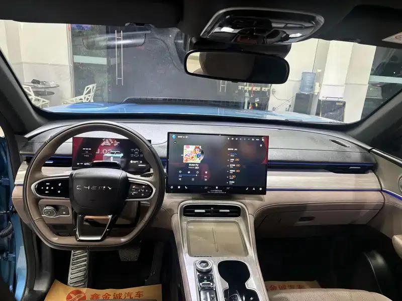 Chery Tiggo 8 PLUS C-DM 2025 1.5T Premium Edition — миниатюра 9