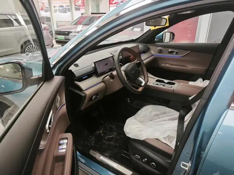 Chery Tiggo 8 PLUS C-DM 2025 1.5T Premium Edition — миниатюра 13