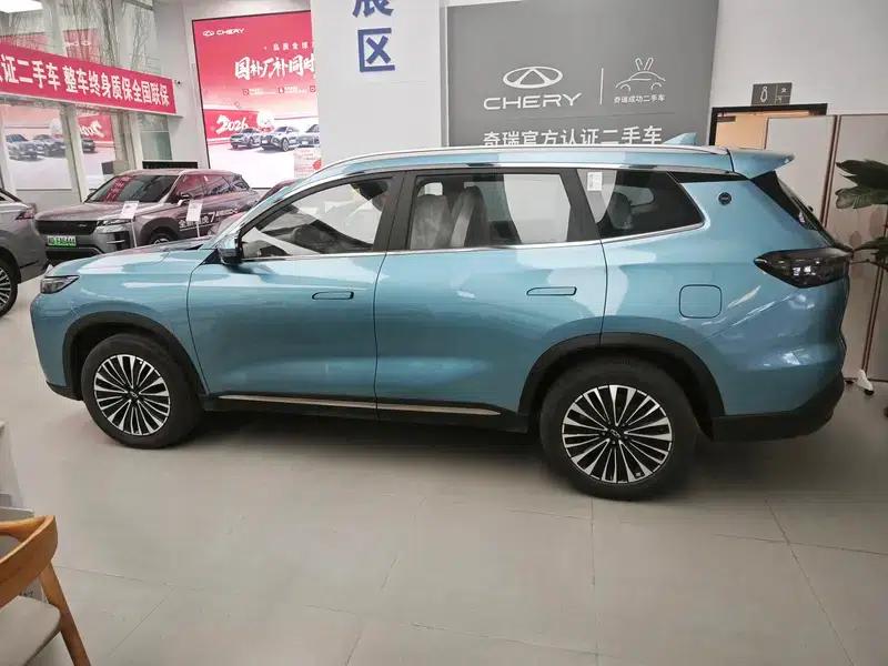 Chery Tiggo 8 PLUS C-DM 2025 1.5T Premium Edition — миниатюра 4