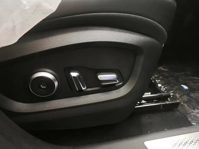 Chery Tiggo 8 PLUS C-DM 2025 1.5T Premium Edition — миниатюра 9